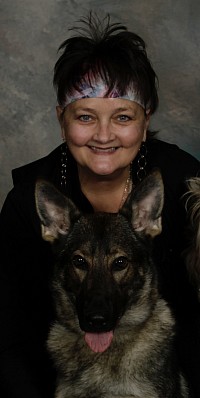 Music Director Lindsey Mills & her assistant Harmony